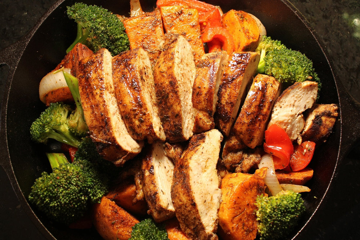 Jerk chicken and veggie skillet meal